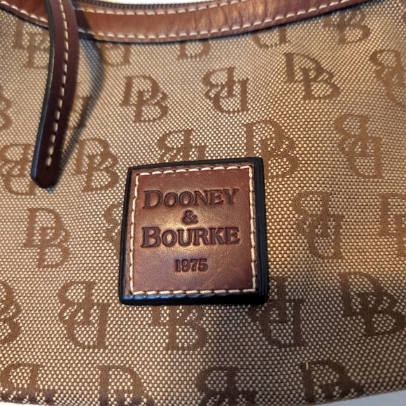 BRAND NEW Vintage Dooney & Bourke Handbag 👜 - Picture 2 of 9